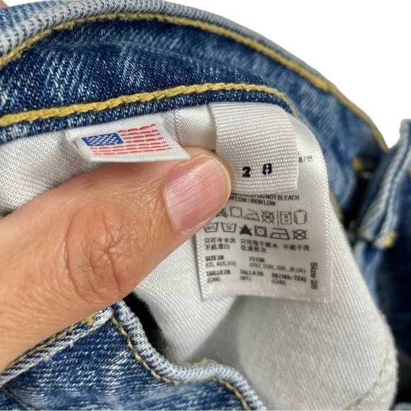 ❌SOLD❌ American Apparel | Cuffed High Waist Non-Stretch Jean Shorts Size 28 - Picture 7 of 7